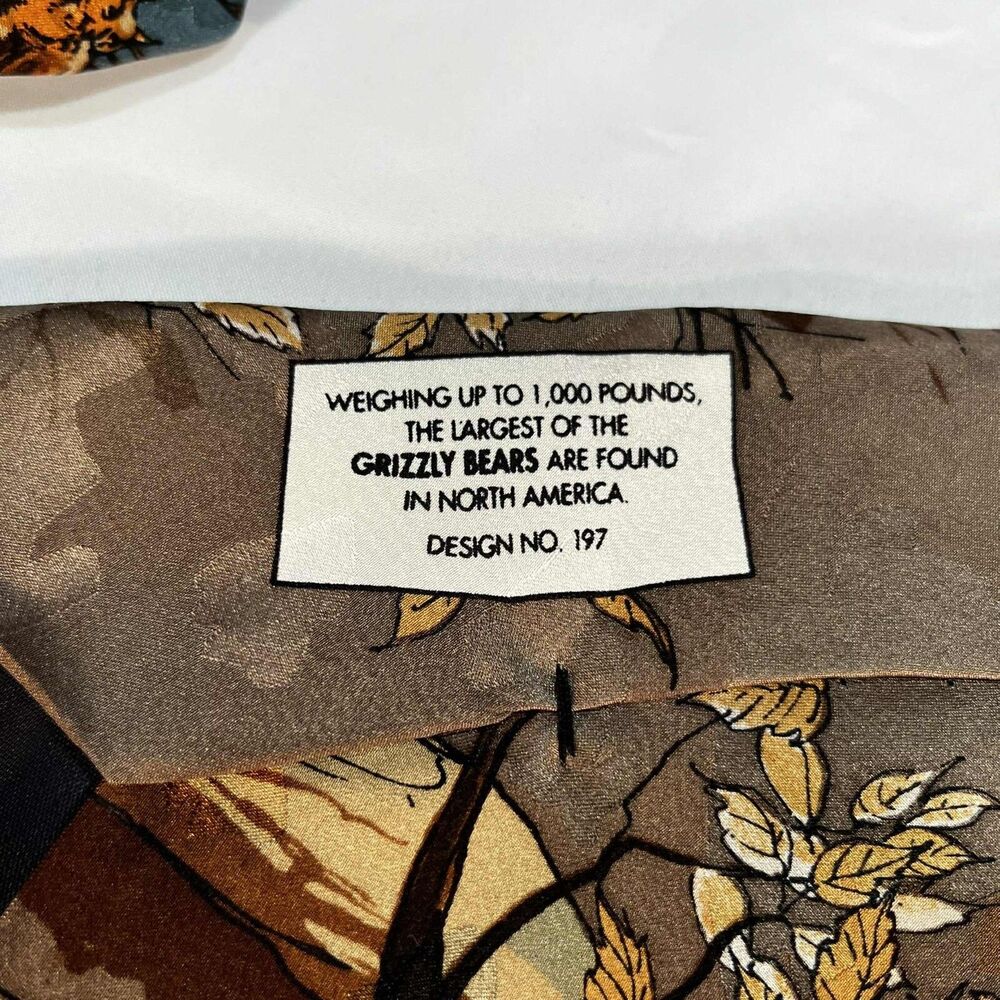 Vintage World Wildlife Fund Tie Necktie Men's Imported Silk Grizzly Bear 57"x4" - Picture 4 of 6